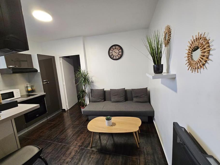 Appartement Proche Metro Paris Pantin Exterior foto