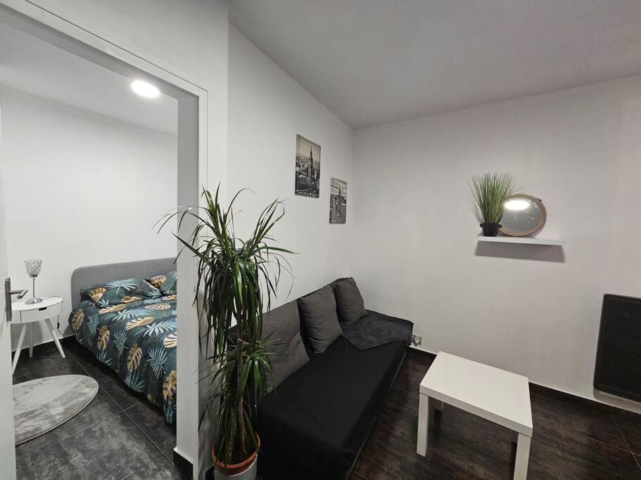 Appartement Proche Metro Paris Pantin Exterior foto