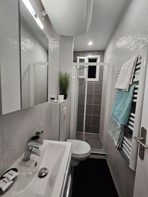 Appartement Proche Metro Paris Pantin Exterior foto